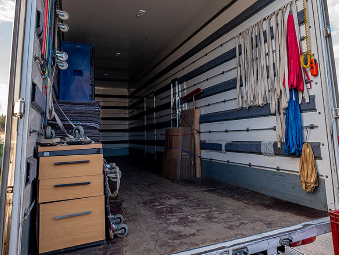 Location de monte-meubles, Castres